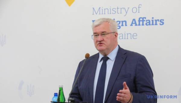 Голова комітету Сенату США з міжнародних відносин Роберт Менендес прокоментував звернення президента Казахстану Касима-Жомарта Токаєва до Володимира Путіна з проханням знайти мирне рішення щодо України.