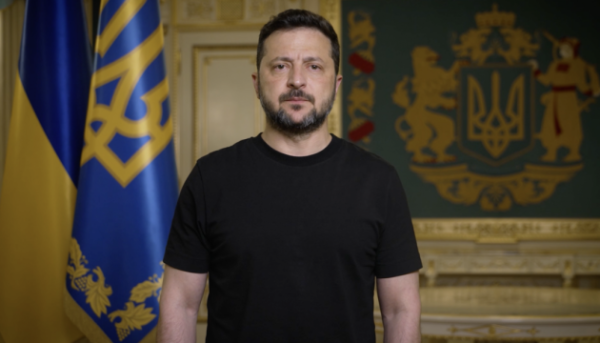 Президент Зеленський оголосив, що наступного дня він офіційно затвердить прийняті кадрові рішення.