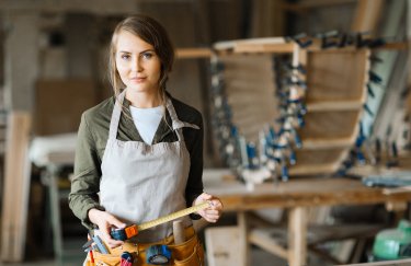 Без досвіду, але з перспективою: куди молодь з України може піти заробляти 30 тисяч.