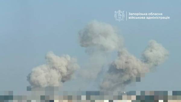 Українські сили продовжують наступ на південному напрямку, прориваючи оборону ворога.