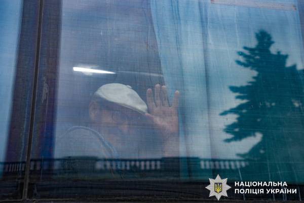 Понад двадцять біженців з Донецької області прибули на Рівненщину ➜ ZMINA