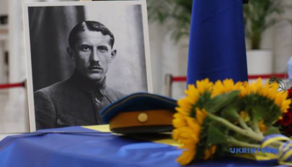У столиці відправили поминальне богослужіння за Євгеном Коновальцем