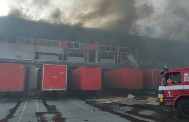 Російські війська знищили ще один сортувальний центр “Нової пошти”.