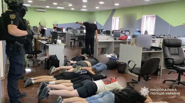 Служба безпеки України та Національна поліція за тиждень припинили діяльність 94 шахрайських кол-центрів – Міністерство фінансів