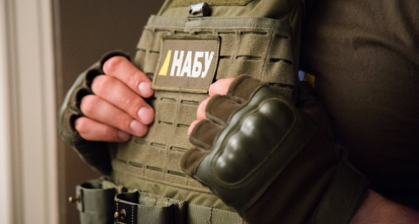 НАБУ та САП проводять операцію проти організованої злочинної групи, до якої входять посадовці Офісу Президента.