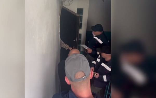 У загарбаній Євпаторії спіймали 23-річного чоловіка за “державну зраду” ➜ ZMINA