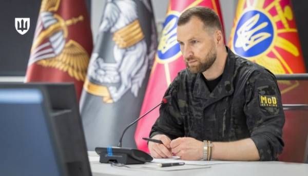 Хмара провів обговорення зі своїми шведськими та норвезькими колегами щодо фінансування проєктів з виробництва безпілотників та заходів боротьби з балістичними ракетами.