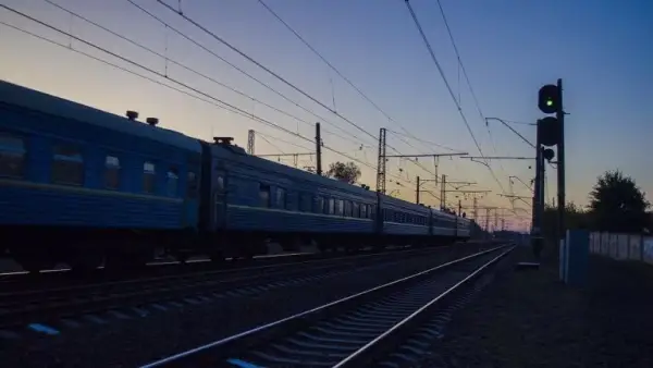 Затримки потягів в Україні сягають 12 годин: список рейсів