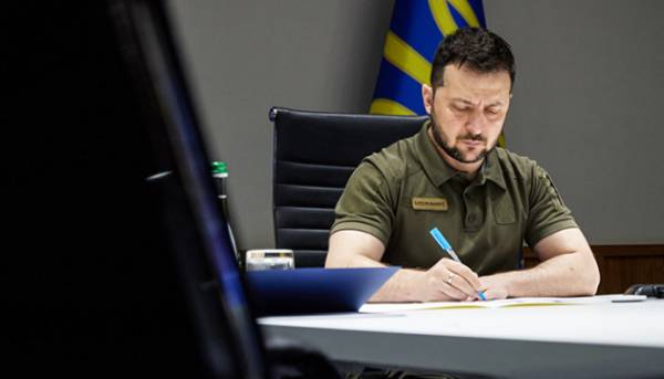 Президент Зеленський відзначив державними нагородами ще 360 військовослужбовців, 146 з яких – посмертно.