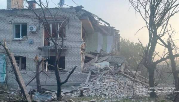 За минулу добу російські війська 1052 рази атакували Запорізьку область, двоє людей отримали поранення.