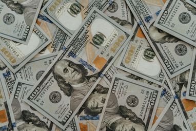 Як в США позбуваються старих доларів