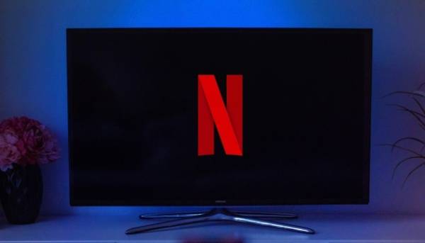 Netflix придбав біографічний фільм «Аведон», прем’єра якого запланована на цей рік.