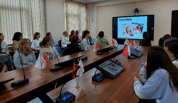 З 1 вересня окупанти влаштують для дітей заходи з російським гімном, прапором та «розмовами про важливе» ➜ ZMINA