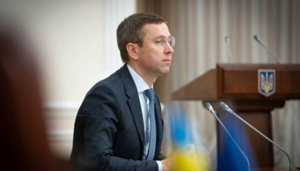 Корецький дав завдання міністерствам та відомствам визначити 3-5 нагальних проблем для якнайшвидшого вирішення