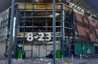 Український удар пошкодив гіпермаркет “Велмарт” у Києві — Delo.ua