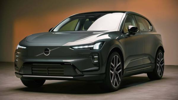 Міністерство фінансів: Нові автомобілі Volvo будуть обмінюватися попередженнями про дорожні ризики.