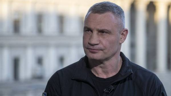 На другому місці, де впав безпілотник у Голосіївському районі Києва, є загиблий, заявив міський голова.