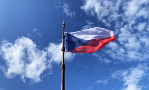 Українським чоловікам призовного віку більше не надається тимчасовий захист у Чехії, згідно з даними Міністерства фінансів.
