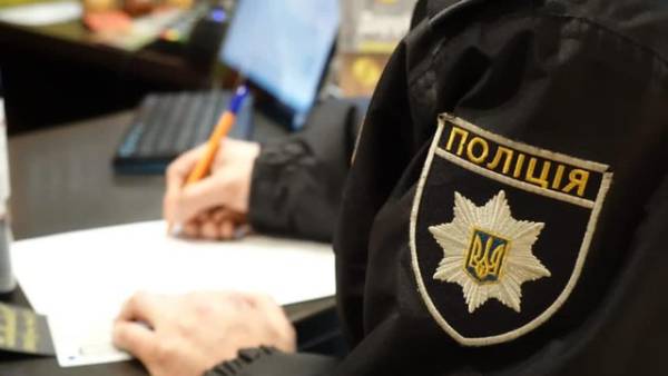 В Одеській області військового підозрюють у хуліганських діях: він кинув гранату в напрямку підлітків неподалік від освітнього закладу.