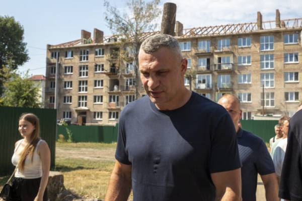 Київська міська рада розв’язує проблему нового житла для людей, чий дім було знищено – Кличко