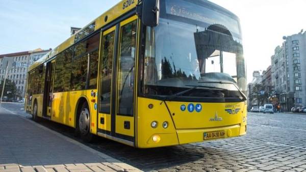 Звернення щодо необхідності примусового включення кондиціонерів у київському громадському транспорті не отримало достатньої кількості підписів