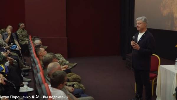 Порошенко: Ветерани повинні мати місце у владі та повноцінні можливості для реалізації