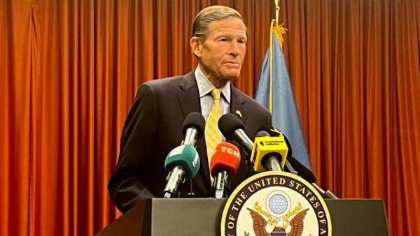 Сенатор США Блюменталь очікує ухвалення у вересні закону про санкції проти РФ.