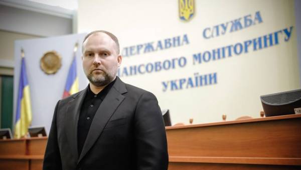 Європейська Солідарність” закликає уряд тимчасово відсторонити від виконання обов’язків керівника Держфінмоніторингу Проніна.