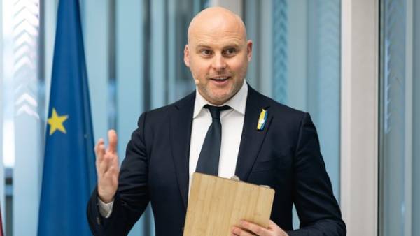 Прем’єр-міністр Латвії: Ми повинні допомогти Україні завдавати ударів по російських пускових установках