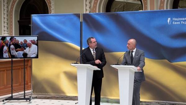 У 2026 році Національний банк України презентує ювілейну монету, присвячену Папі Римському Івану Павлу II.
