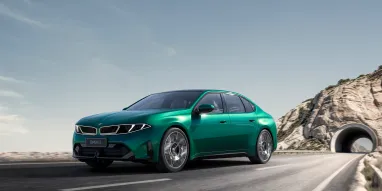 BMW представила потужну електричну “трійку” з запасом ходу понад 1000 км (фото)