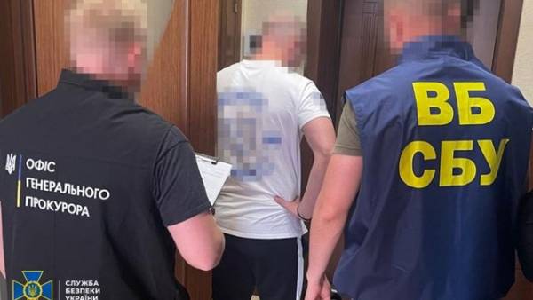 Служба безпеки України: заступника очільника Хмельницької обласної військової адміністрації викрито на отриманні відкатів за укладання договорів на ремонт доріг