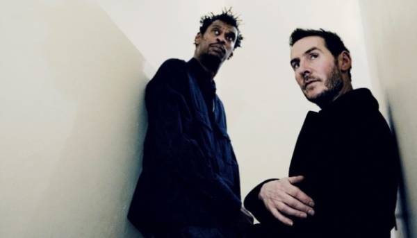 Гурт Massive Attack не дозволили виступати в Сінгапурі через показ прапора Палестини