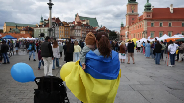 Польща повідомила, скільки українців отримали захист із 2022 року