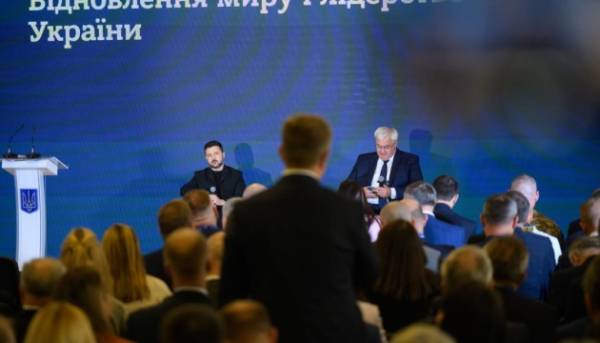 Зеленський: Україна обороняє інші держави від намірів Путіна зібрати радянський «пазл»