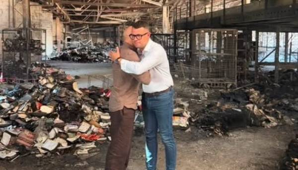 Голова Міністерства культури Литви відвідав зруйнований російськими військами склад книг у Харкові