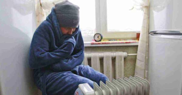 Міністерство фінансів повідомило, що в українській столиці розпочали складання переліків жителів на випадок, якщо взимку буде відсутнє опалення.