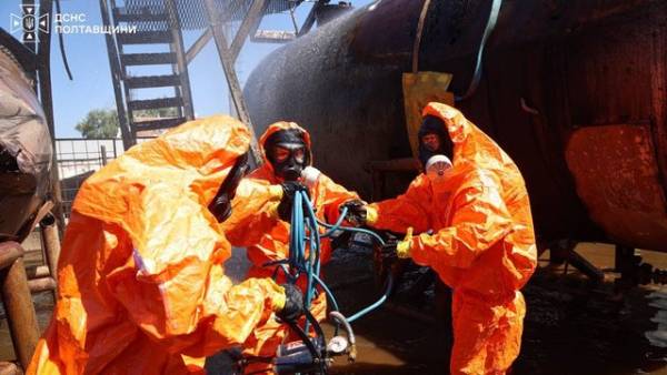 Вибух небезпечної хімічної речовини зафіксовано на Полтавщині внаслідок ворожих обстрілів, повідомляє ДСНС.