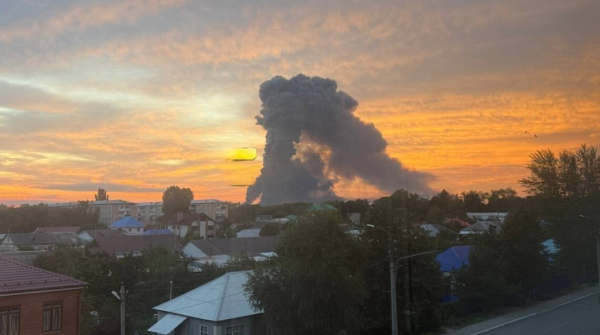 У декількох регіонах РФ почалися пожежі після атак безпілотників: куди могли бути здійснені удари