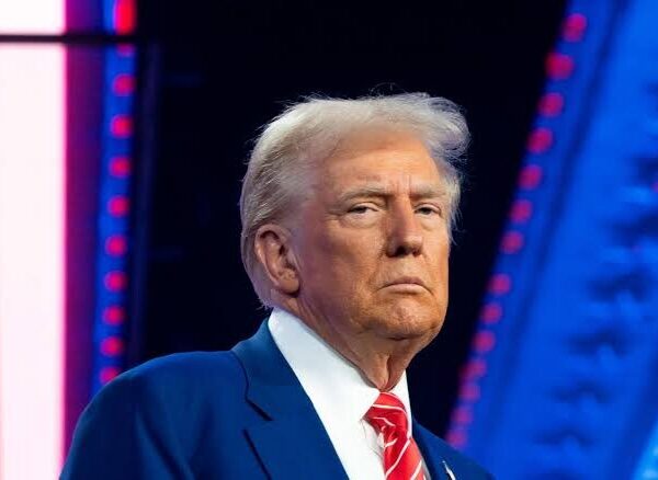 Рейтинг Трампа напередодні виборів упав до рекордно низького рівня