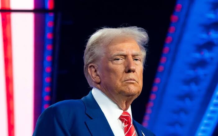 Рейтинг Трампа – підтримка Трампа впала до 33 відсотків перед проміжними виборами у США Рейтинг Трампа – підтримка Трампа впала до 33 відсотків перед проміжними виборами у США0