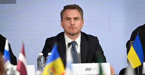 Генпрокурор Кравченко виїхав з України, стверджуючи, що перебуває у відрядженні