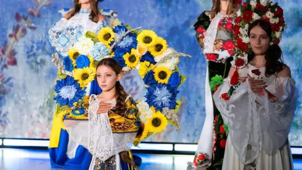 12-річна Аліна Киценко з Кобеляк стала зіркою Саміту перших леді та джентльменів