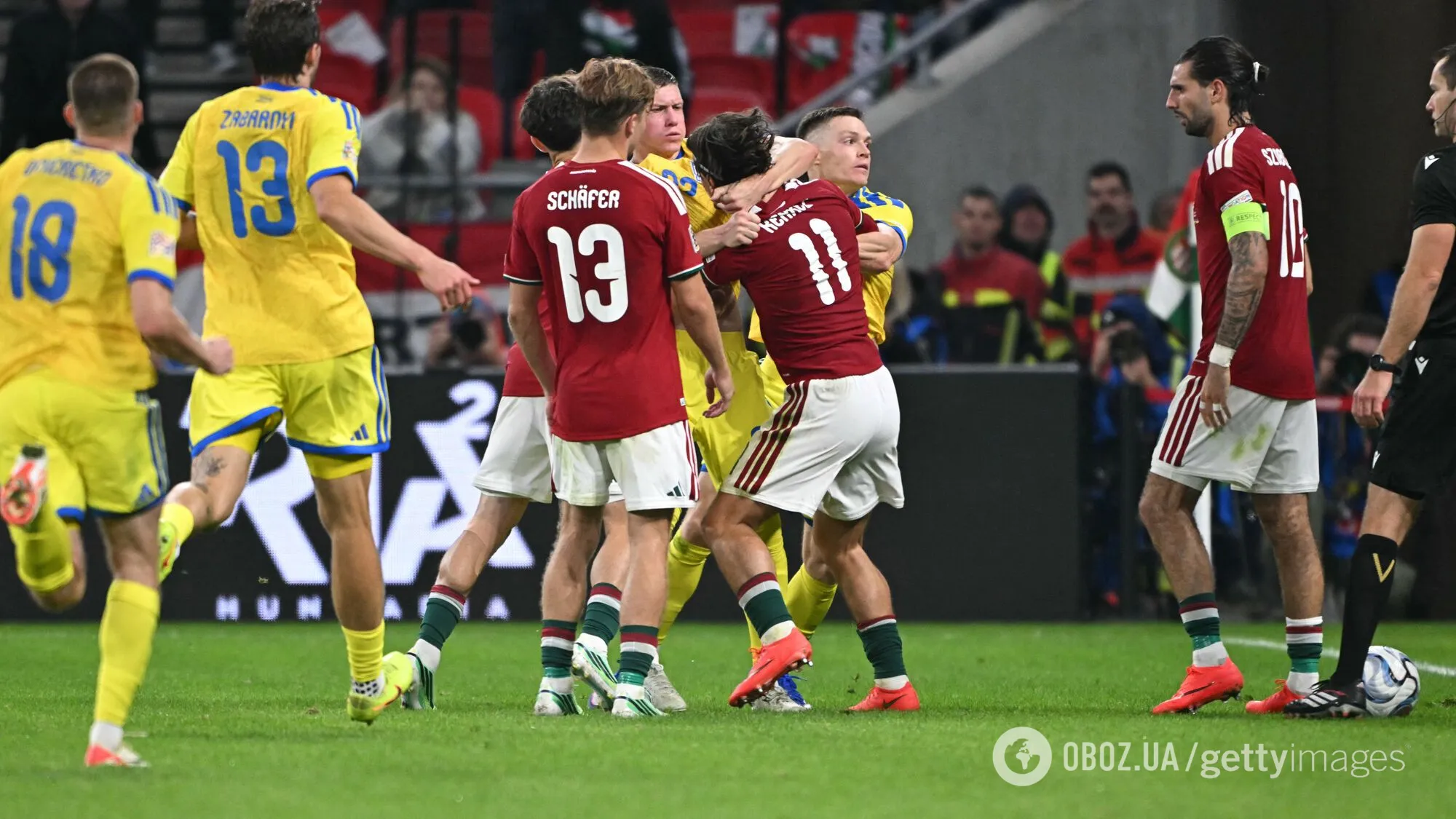 Собослаї (праворуч) спровокував бійку з українцями.