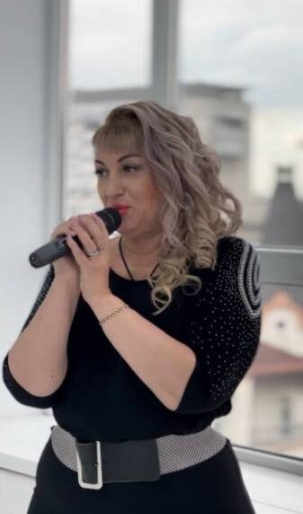 Вокал як антистрес: дніпряни знаходять порятунок у співі під час війни