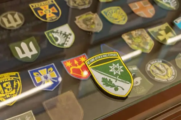 Комбриг ЗСУ обговорив співпрацю з Полтавським краєзнавчим музеєм