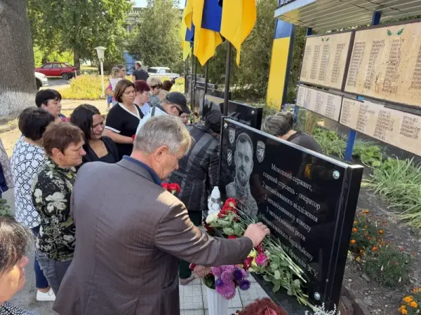 У Хорольській громаді відкрили меморіальні дошки трьом полеглим Захисникам