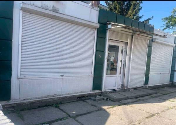 Демонтований кіоск у Рудному