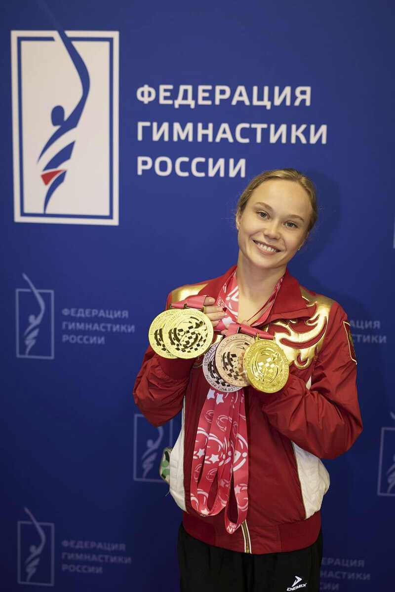 Російська гімнастка Ангеліна Мельникова