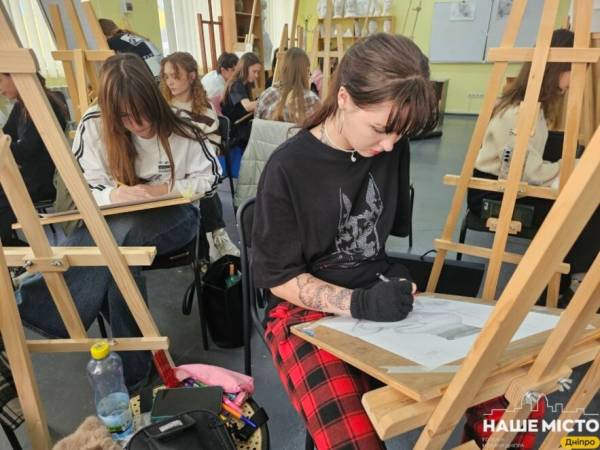 Де навчитися малювати в Дніпрі: мистецькі студії та курси